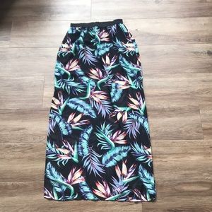 Maxi skirt
